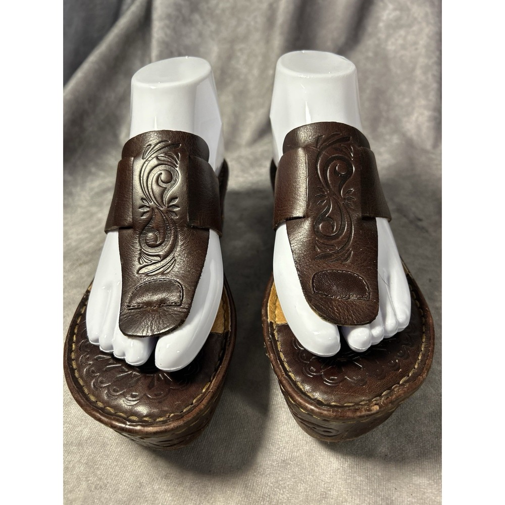 Børn Brown Leather Tooled Thong Wedge Sandals Women's Size 7 Comfort Slides